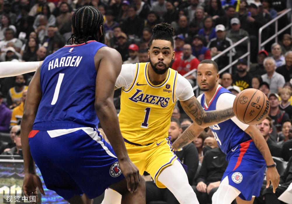 的亮眼表现 的亮眼表现