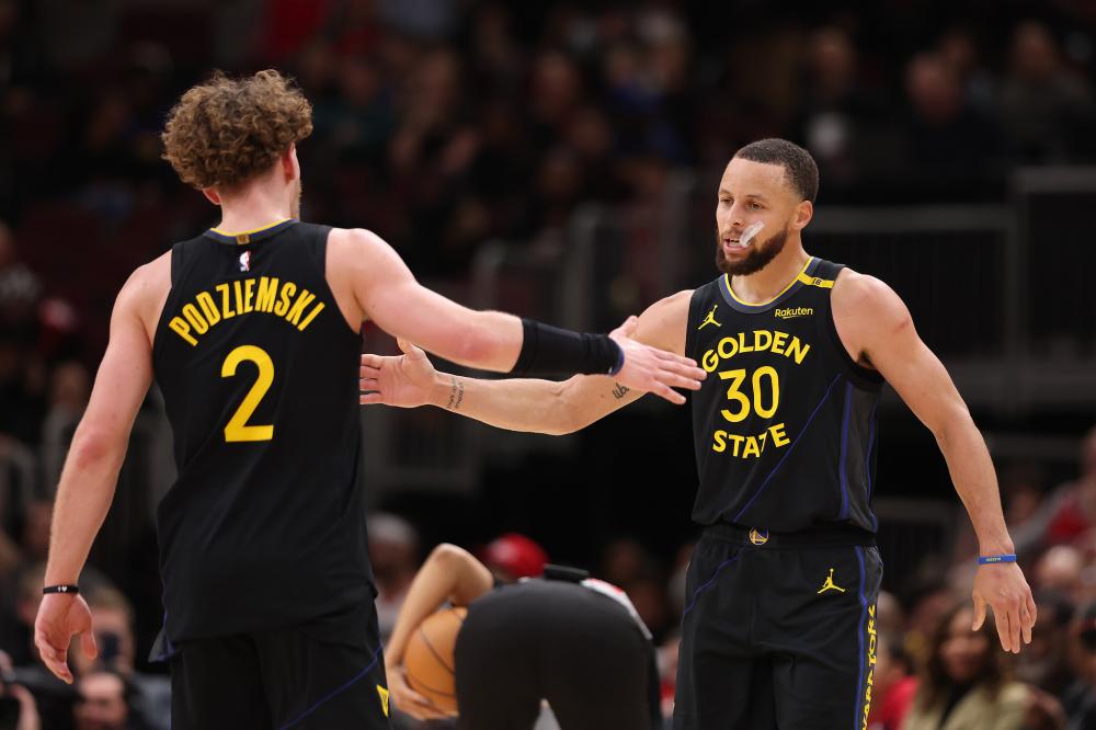 场表现中的 场表现中的