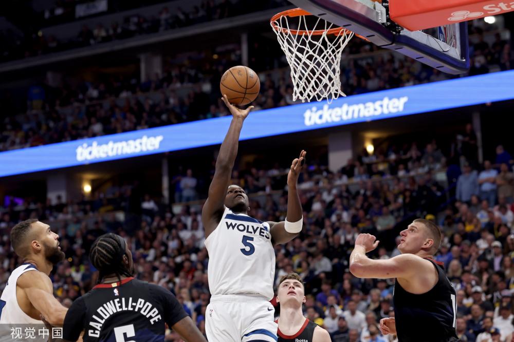 手的战役中 手的战役中