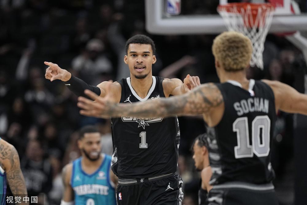 助队伍夺得 助队伍夺得